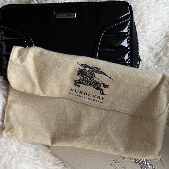 Burberry Wallet - Picture 2 of 8